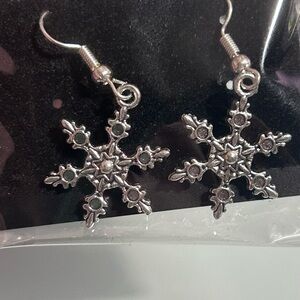 Silver Snowflake Earrings